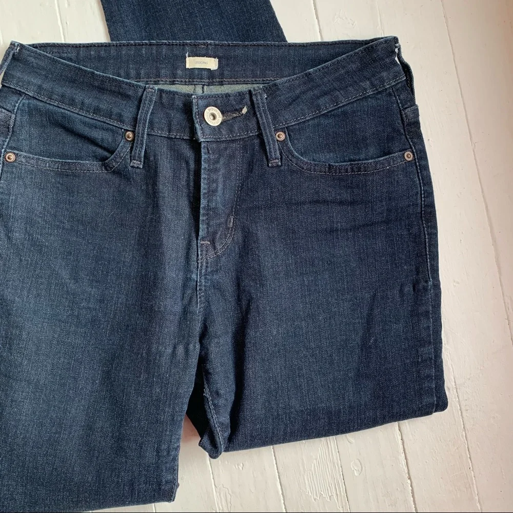 Levi’s | Skinny Dark Wash Legging Jeans - W28 X L32 - Picture 5 of 8